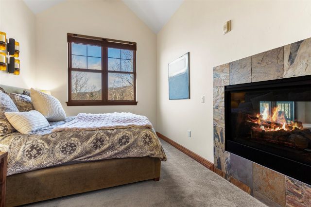 34 Highfield Trail 404 photo 11