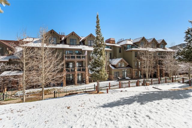 34 Highfield Trail 404 photo 24