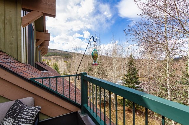 Condo in Highland Greens Lodge, Breckenridge — photo 5 Condo in Highland Greens Lodge, Breckenridge, CO — photo 5 (MLS S1067915)