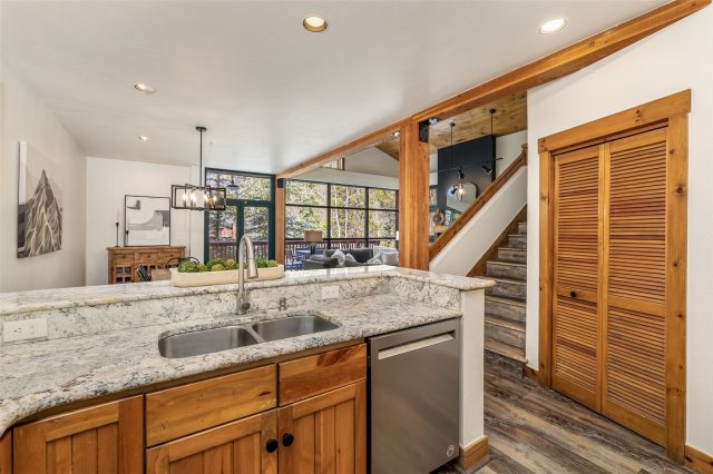 225 Alpen Rose Place 8708 photo 10