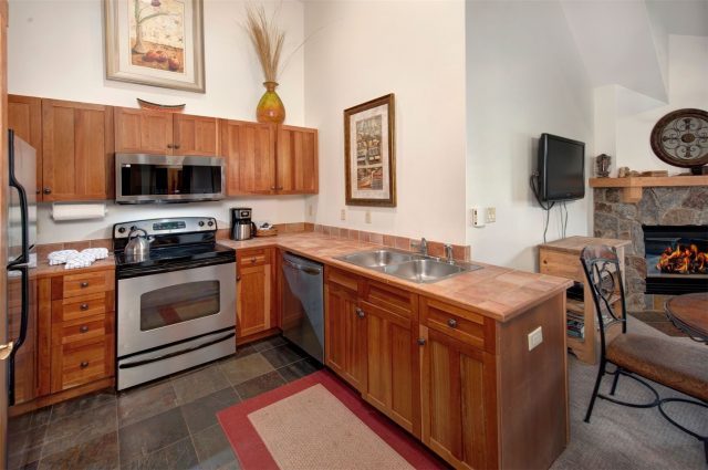 Condo in Red Hawk Lodge Condo, Keystone, CO — photo 4 (MLS S1067936)