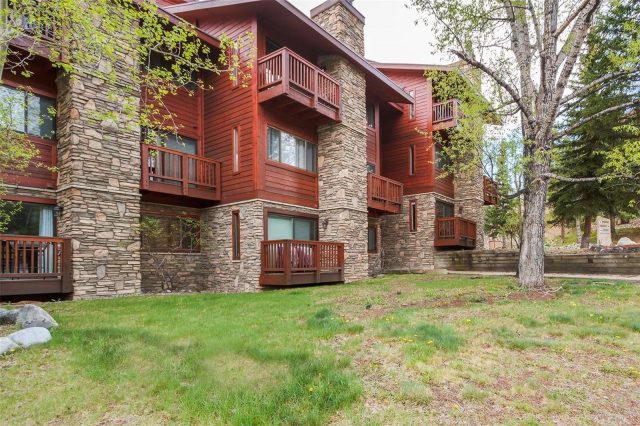 Condo in Pine Ridge Condo, Breckenridge — photo 1 Condo in Pine Ridge Condo, Breckenridge, CO — photo 1 (MLS S1067955)