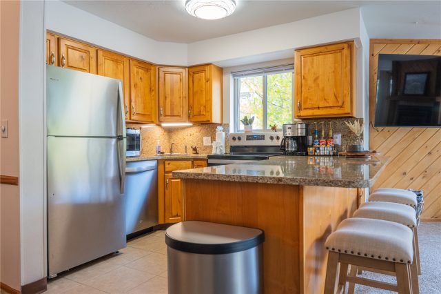 Condo in Pine Ridge Condo, Breckenridge — photo 5 Condo in Pine Ridge Condo, Breckenridge, CO — photo 5 (MLS S1067955)