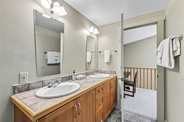 446 Blue River Road photo 16