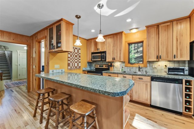 446 Blue River Road photo 7