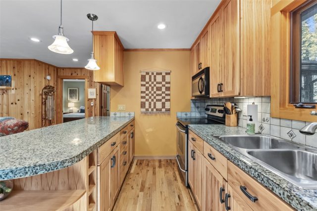 446 Blue River Road photo 8