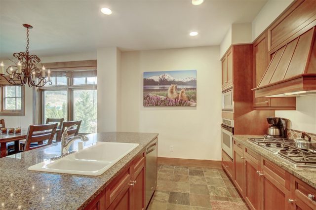 280 Trailhead Drive 3039 photo 12
