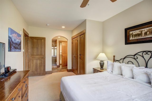 280 Trailhead Drive 3039 photo 17