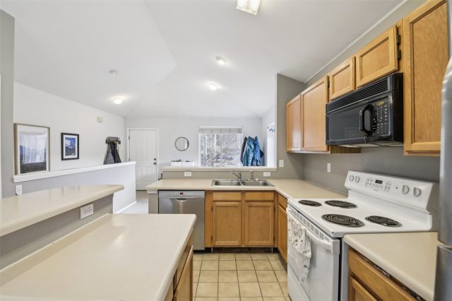 10 River Park Drive A photo 10