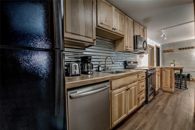 214 S Harris Street 106 photo 7