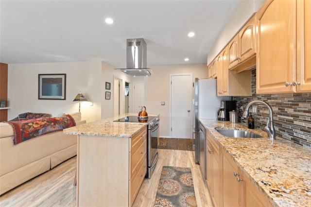 240 E La Bonte Street 3 photo 10