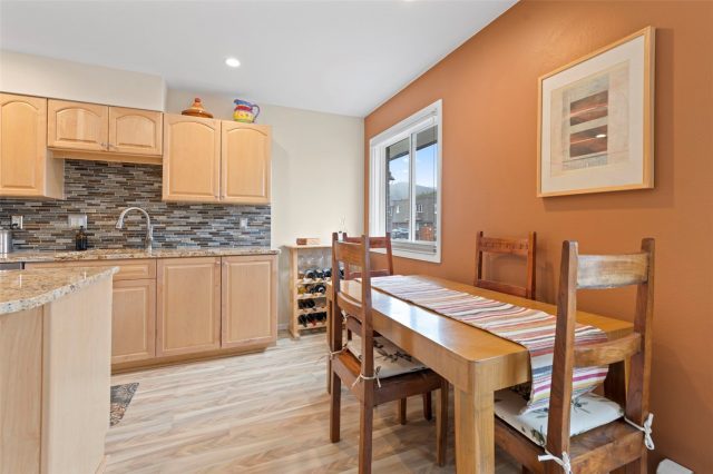 240 E La Bonte Street 3 photo 16