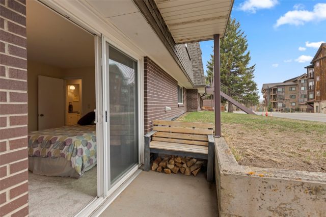 240 E La Bonte Street 3 photo 27