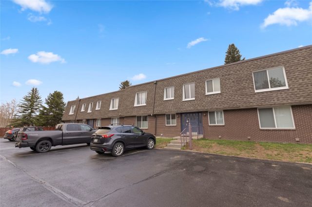 240 E La Bonte Street 3 photo 31