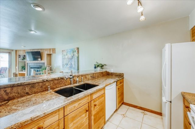 22804 Us Highway 6 106 photo 12
