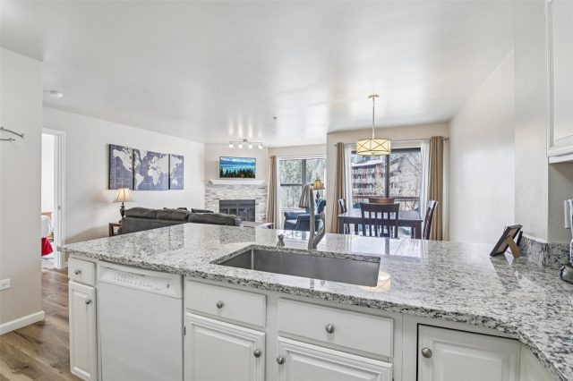 100 S Park Avenue W306 photo 11