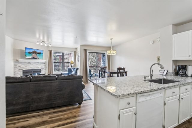 100 S Park Avenue W306 photo 7