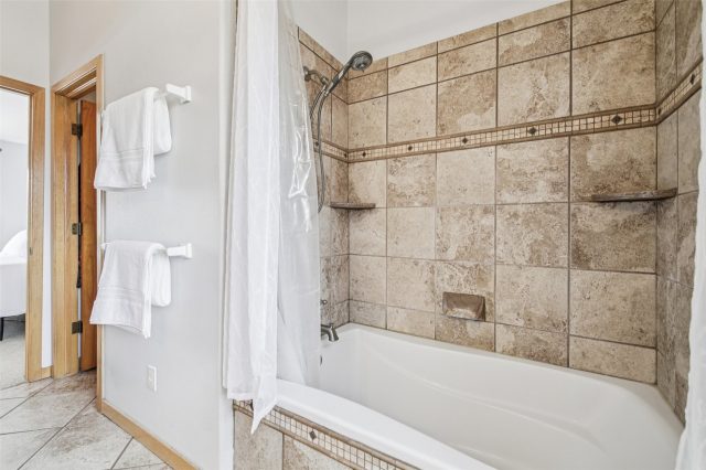 51 Sauterne Lane photo 12