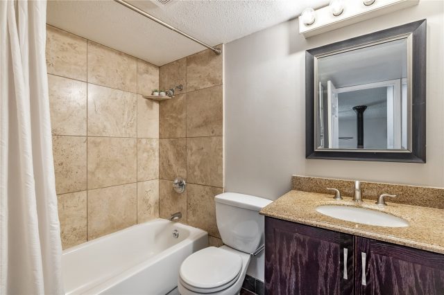 891 Fairview Boulevard 20 photo 18