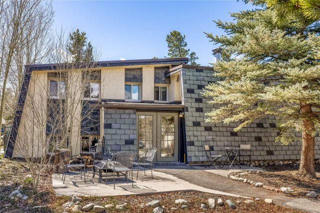 891 Fairview Boulevard 20 photo 25