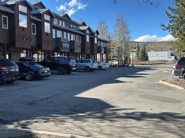 in Crossroads Condominiums, Frisco — photo 3 in Crossroads Condominiums, Frisco, CO — photo 3 (MLS S1068028)