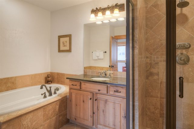 307b S 2nd Avenue B photo 11