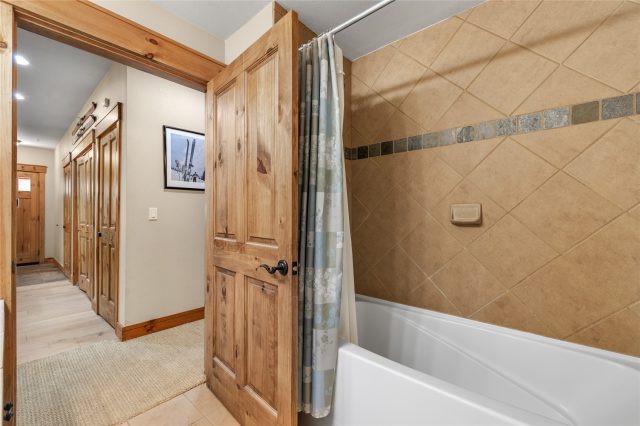 14 Arabella Drive 6516 photo 25