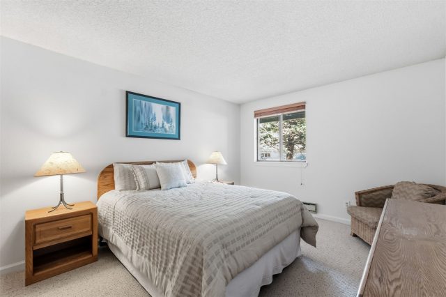 72 Corinthian Circle 203 photo 12