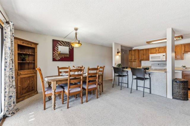 72 Corinthian Circle 203 photo 20