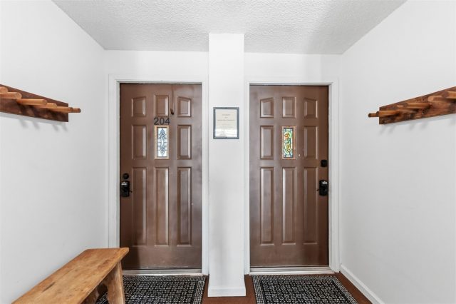72 Corinthian Circle 203 photo 45