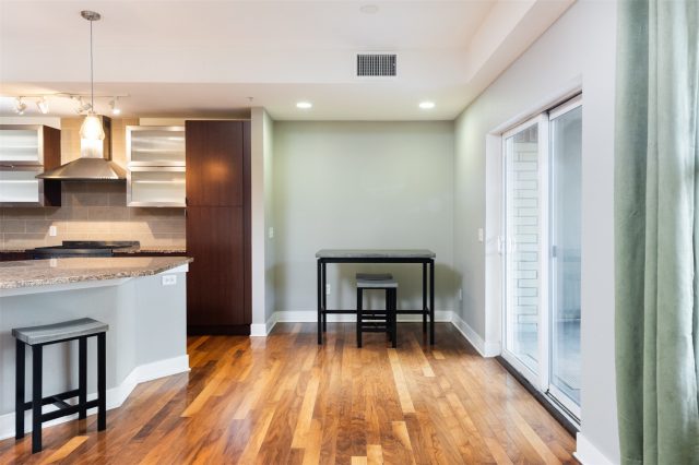 2240 N Clay Street 208 photo 13
