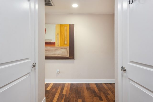 2240 N Clay Street 208 photo 17