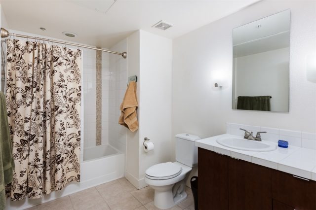2240 N Clay Street 208 photo 23