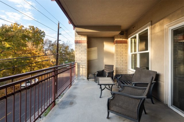 2240 N Clay Street 208 photo 25
