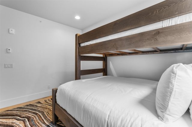 1080 Blue River Parkway 203 photo 12