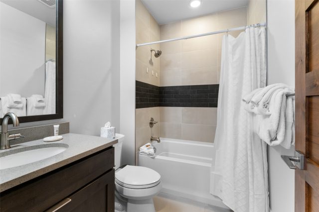 1080 Blue River Parkway 203 photo 13