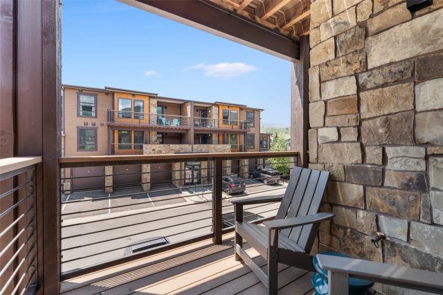 1080 Blue River Parkway 203 photo 26