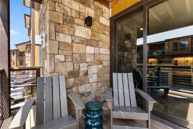 1080 Blue River Parkway 203 photo 27