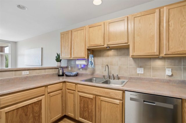 121 Cydney Lane photo 16