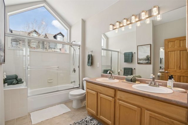 121 Cydney Lane photo 25