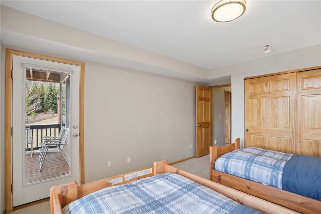 121 Cydney Lane photo 33