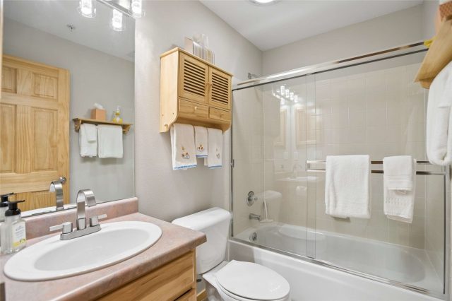 121 Cydney Lane photo 34