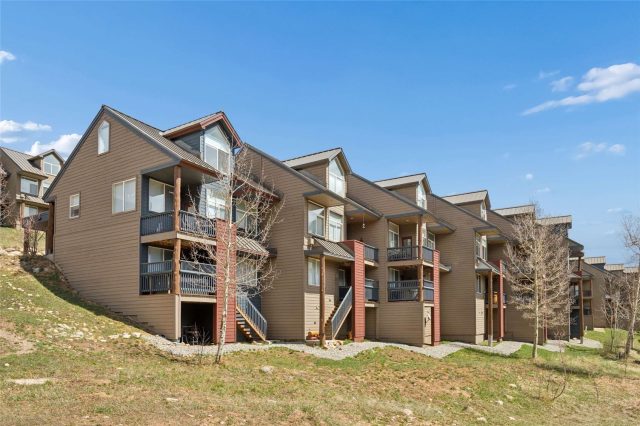 121 Cydney Lane photo 40