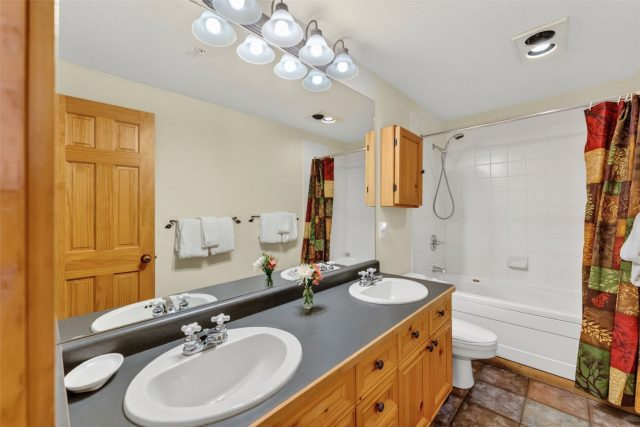 22784 Us Highway 6 2620 photo 25