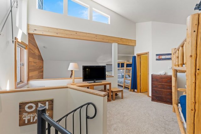 9401 Ryan Gulch Road 23 photo 21
