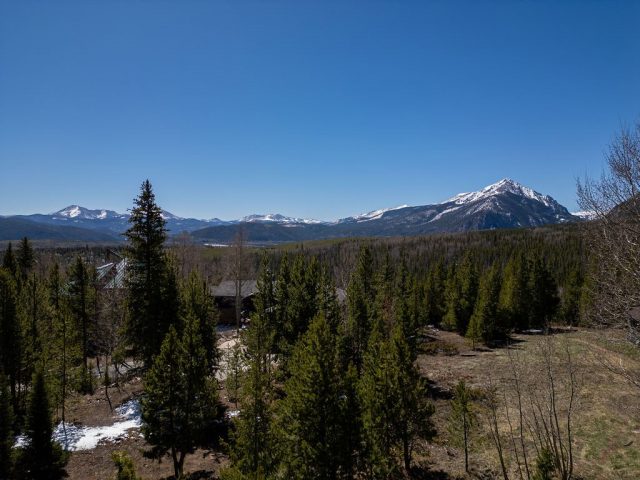 Condo in Snowscape Condo, Silverthorne — photo 2 Condo in Snowscape Condo, Silverthorne, CO — photo 2 (MLS S1068096)