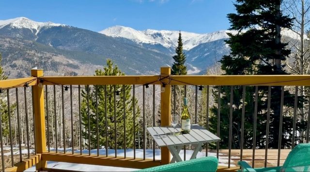 Condo in Treehouse Condo, Silverthorne, CO — photo 2 (MLS S1068099)