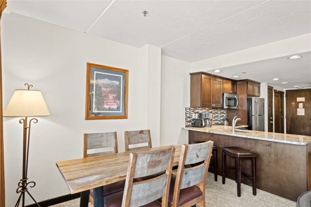 640 Village Road 4513 photo 10