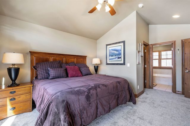80 Oak Lane 80 photo 13
