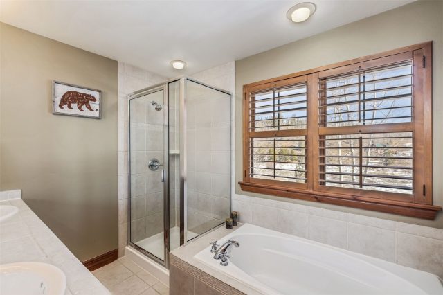 80 Oak Lane 80 photo 16